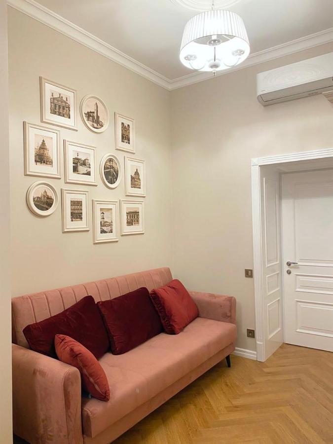 Grand De Luxe Residence Lviv Exterior photo